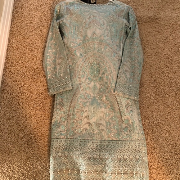 SAPPHIRE 3 Piece Pakistani Luxury Suit - Picture 2 of 13